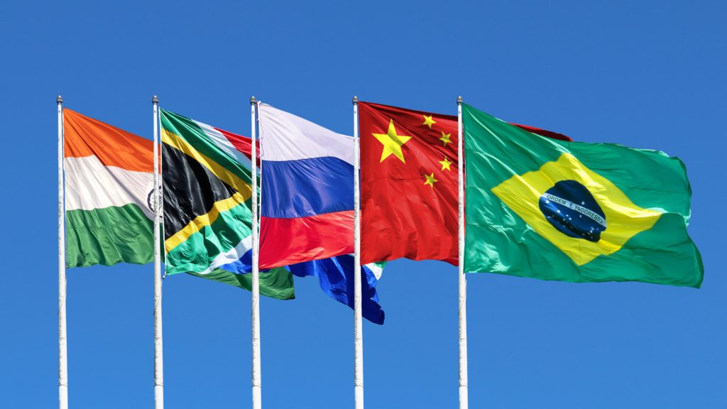 BRICS seguem com projeto de moeda digital comum enquanto promovem moedas nacionais